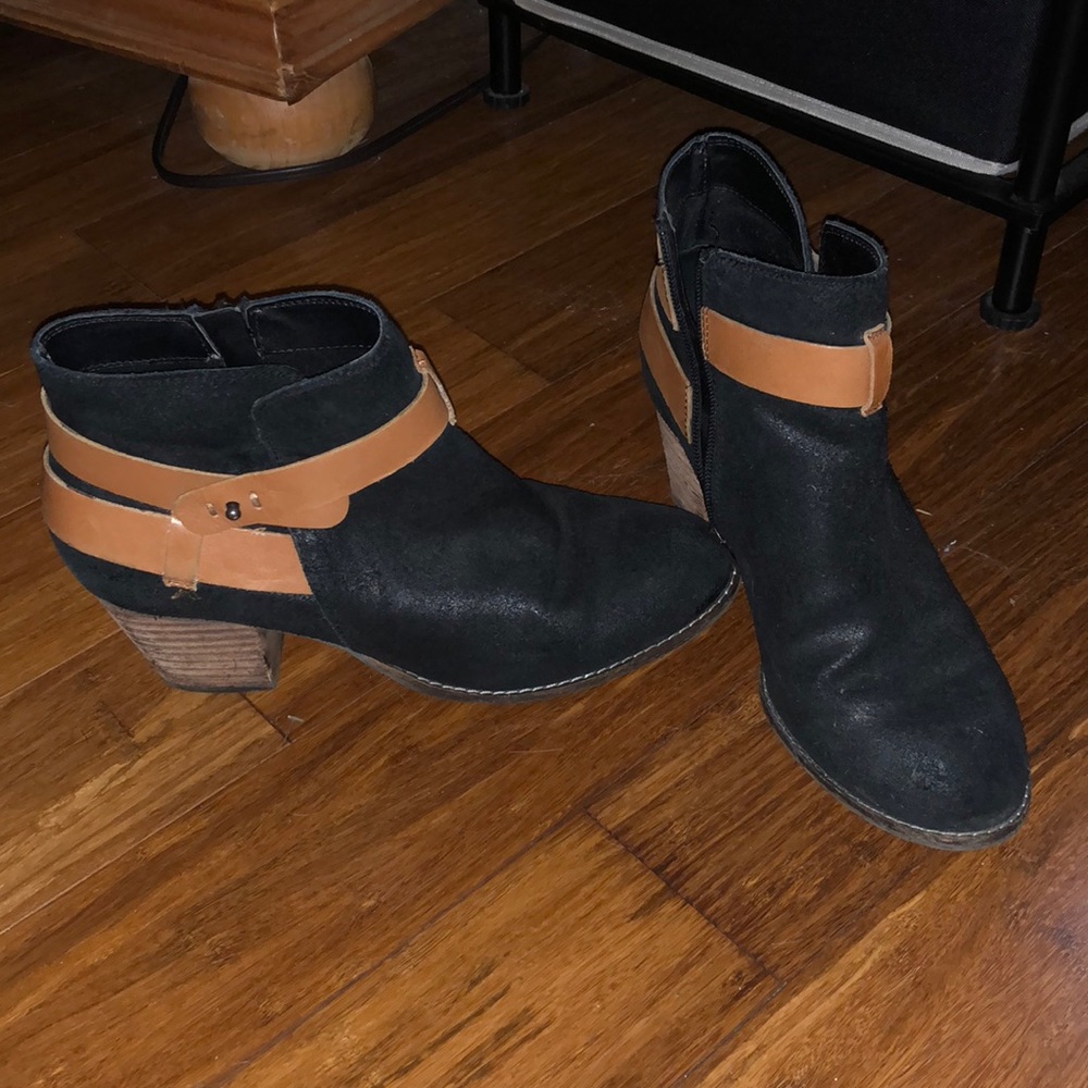 Dolce Vita booties