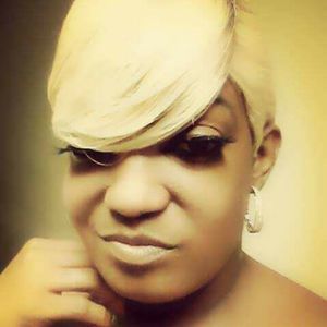 Meet your Posher, Donita