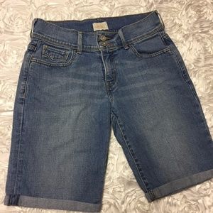 Levi's 515 Bermuda shorts EUC
