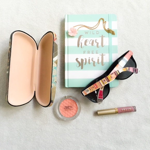 Free Spirit Stash Kit - Picture 3 of 8