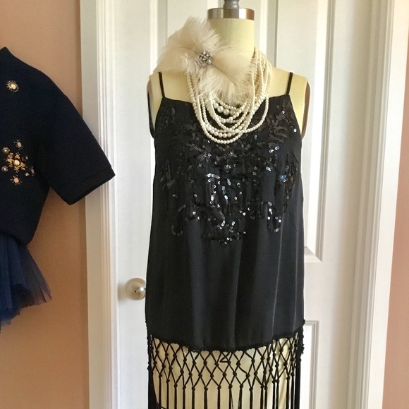 *NWOT* Foever21 sequin tassel flapper style top - Picture 6 of 6