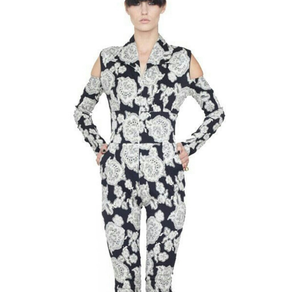 SEXY LACE PRINT JUMPSUIT AGAIN CLOTHING LA XS/S