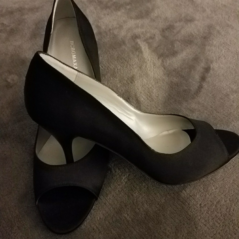 BCBG Heels ****NWOT*****