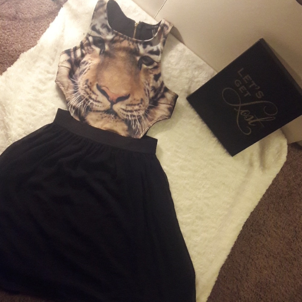 Tiger head sleeveless dress