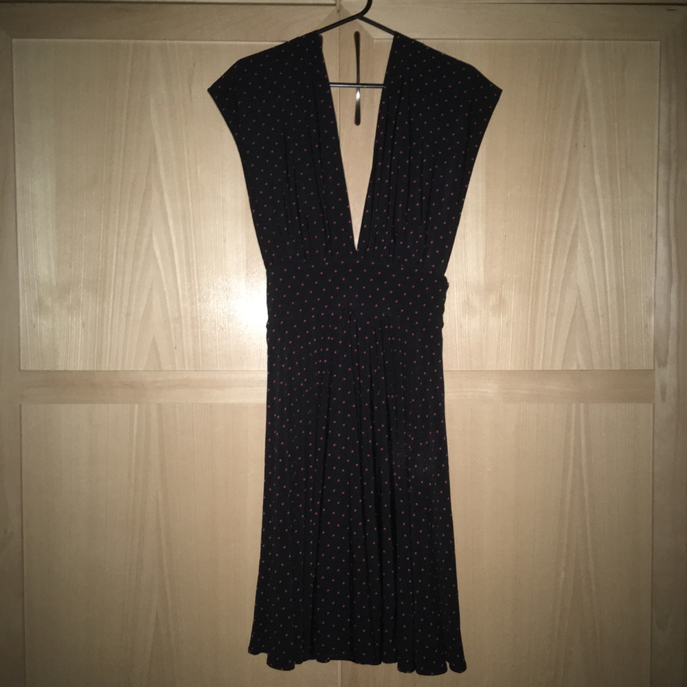 WHITE HOUSE BLACK MARKET flowy polka dot dress