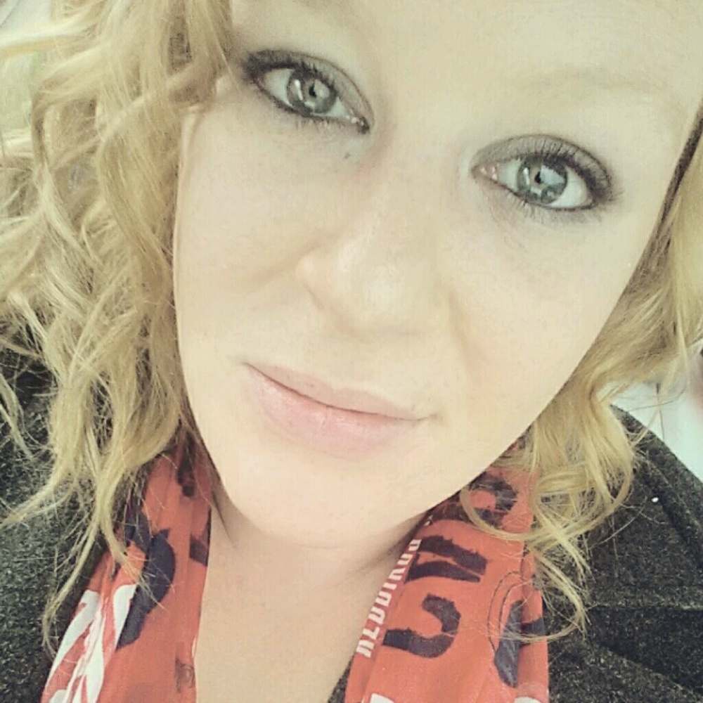 Meet your Posher, Hannah