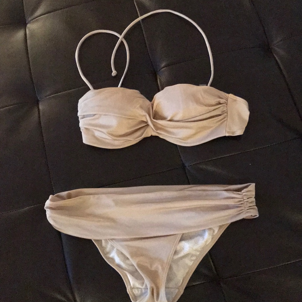 Victoria’s Secret nude/gold bikini xs