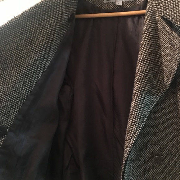 Jacket 🧥 - Picture 4 of 5