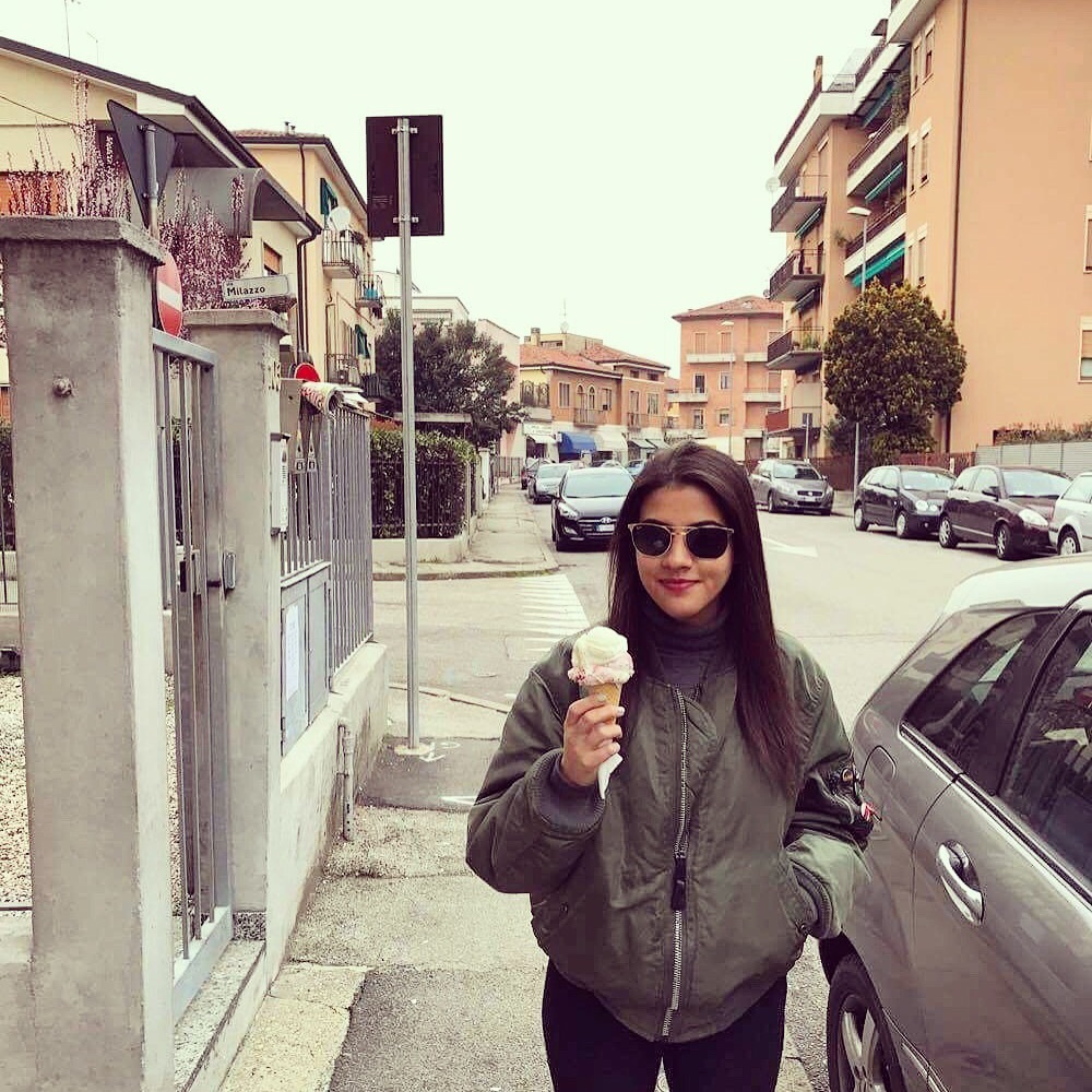 Meet your Posher, Marie