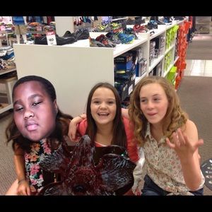 Meet your Posher, Hamzah