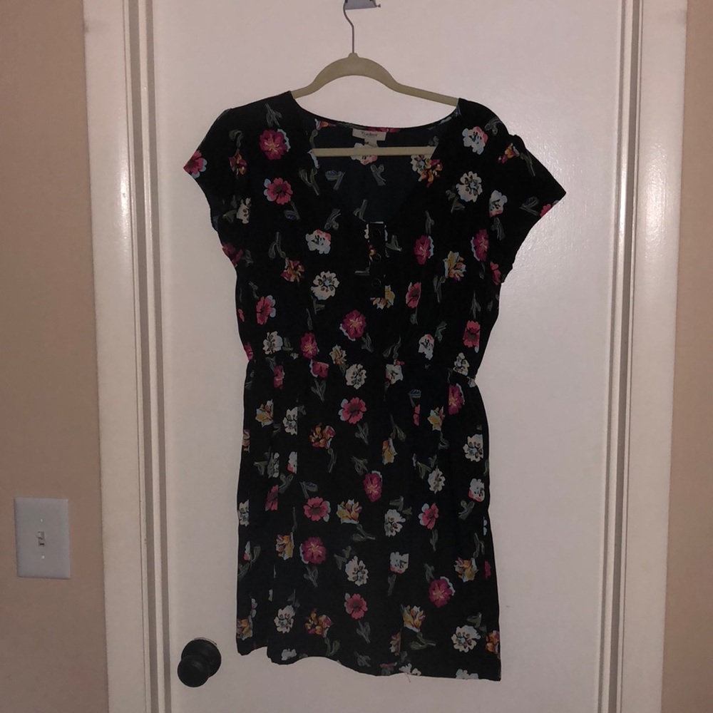 Women’s dress
