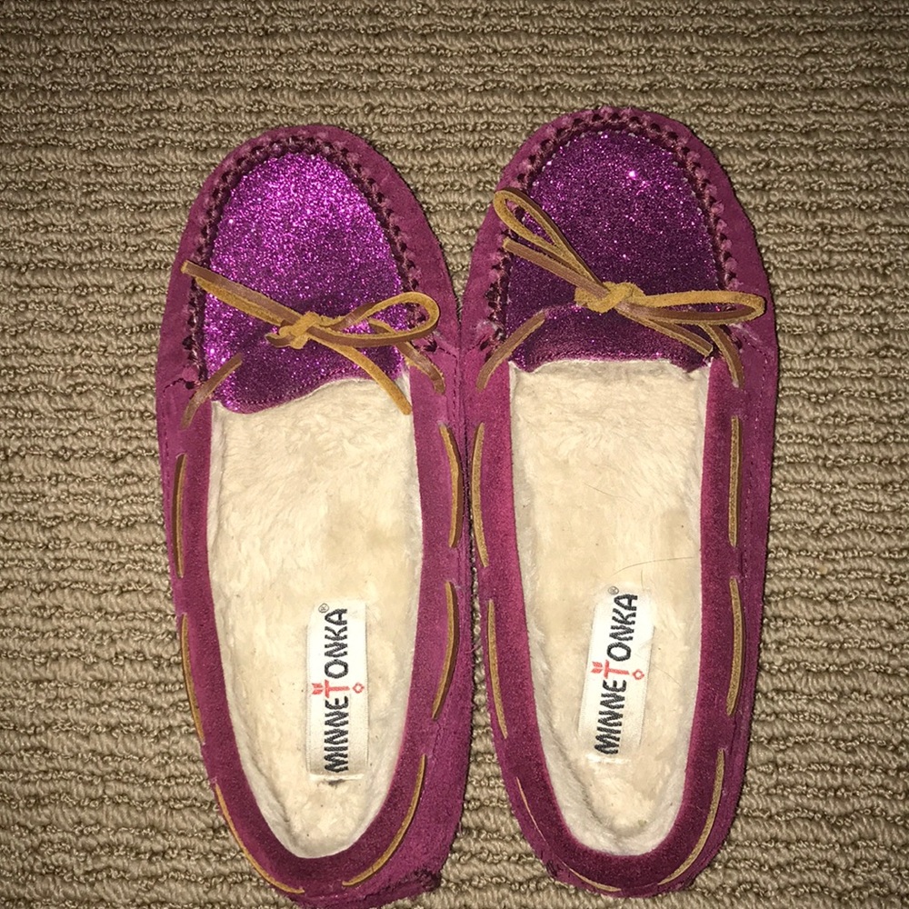 Minnetonka Slippers