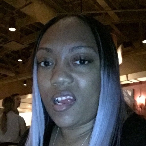 Meet your Posher, Demika - Picture 1 of 1
