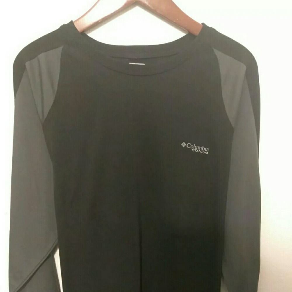 Columbia Men Size XL Titanium Omni Dry Shirt