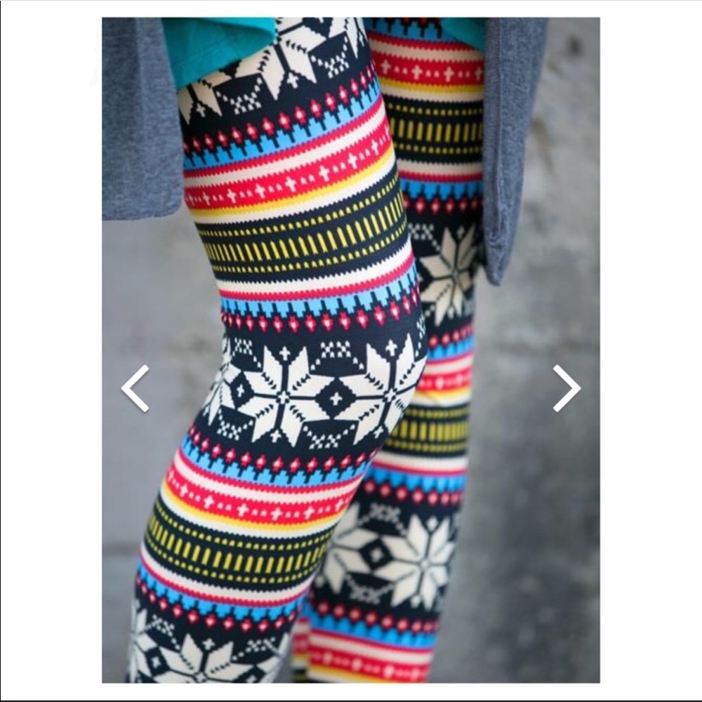 NWOT RED/BLUE NORDIC FLOWER LEGGINGS - Picture 3 of 5