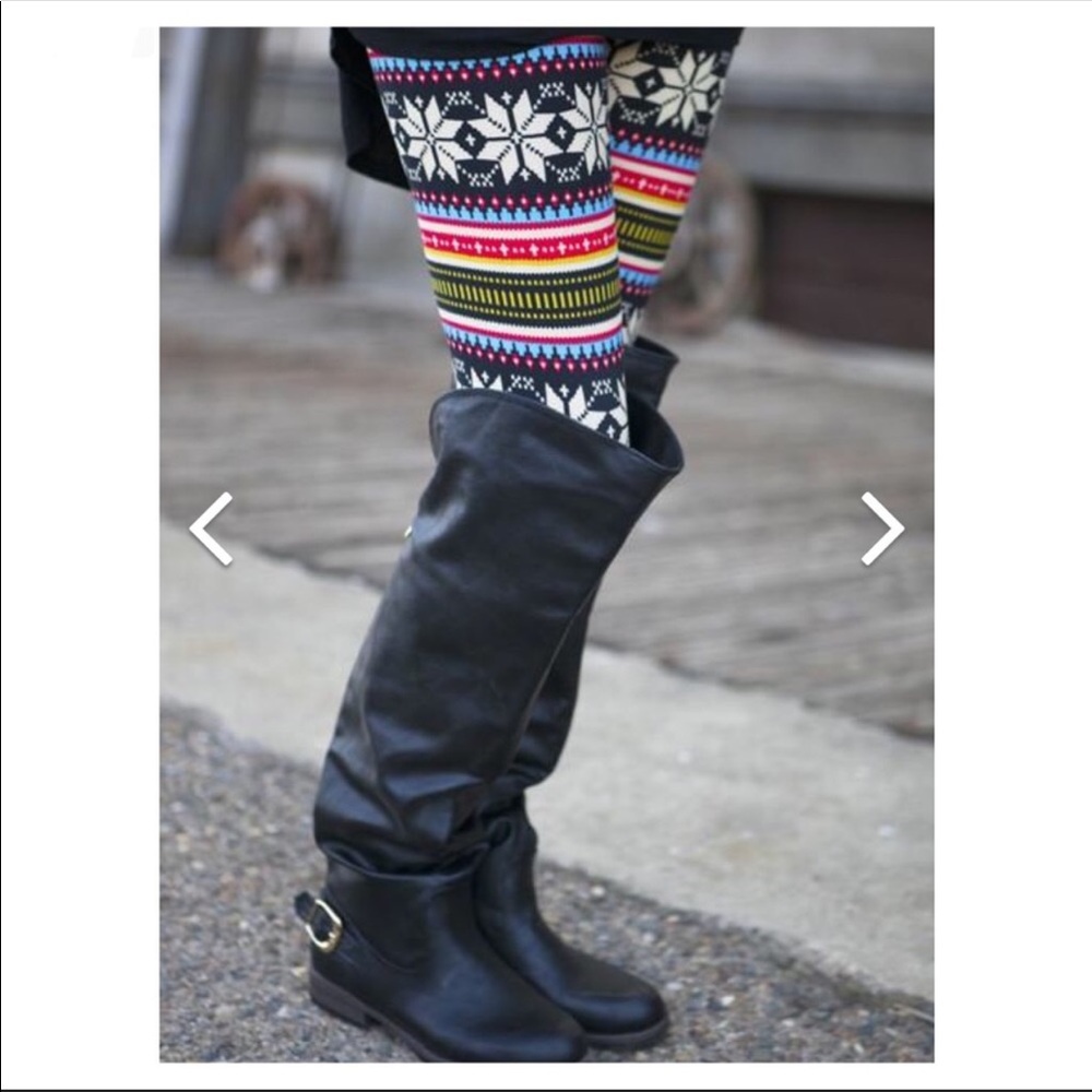 NWOT RED/BLUE NORDIC FLOWER LEGGINGS - Picture 4 of 5