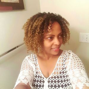 Meet your Posher, Emu