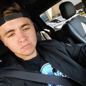 Meet your Posher, Adam