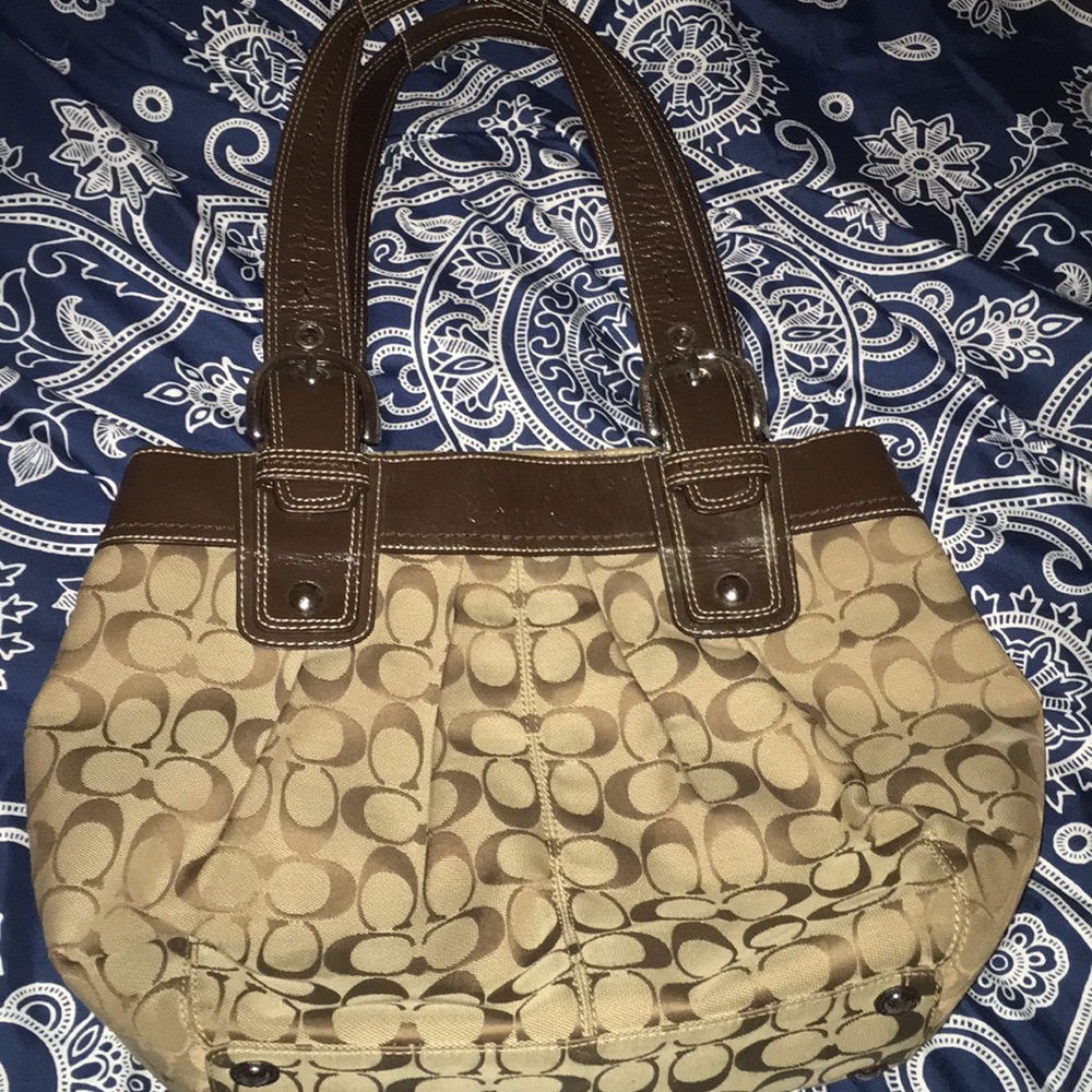 Coach shoulder bag