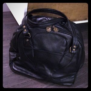 Active shoulder bag