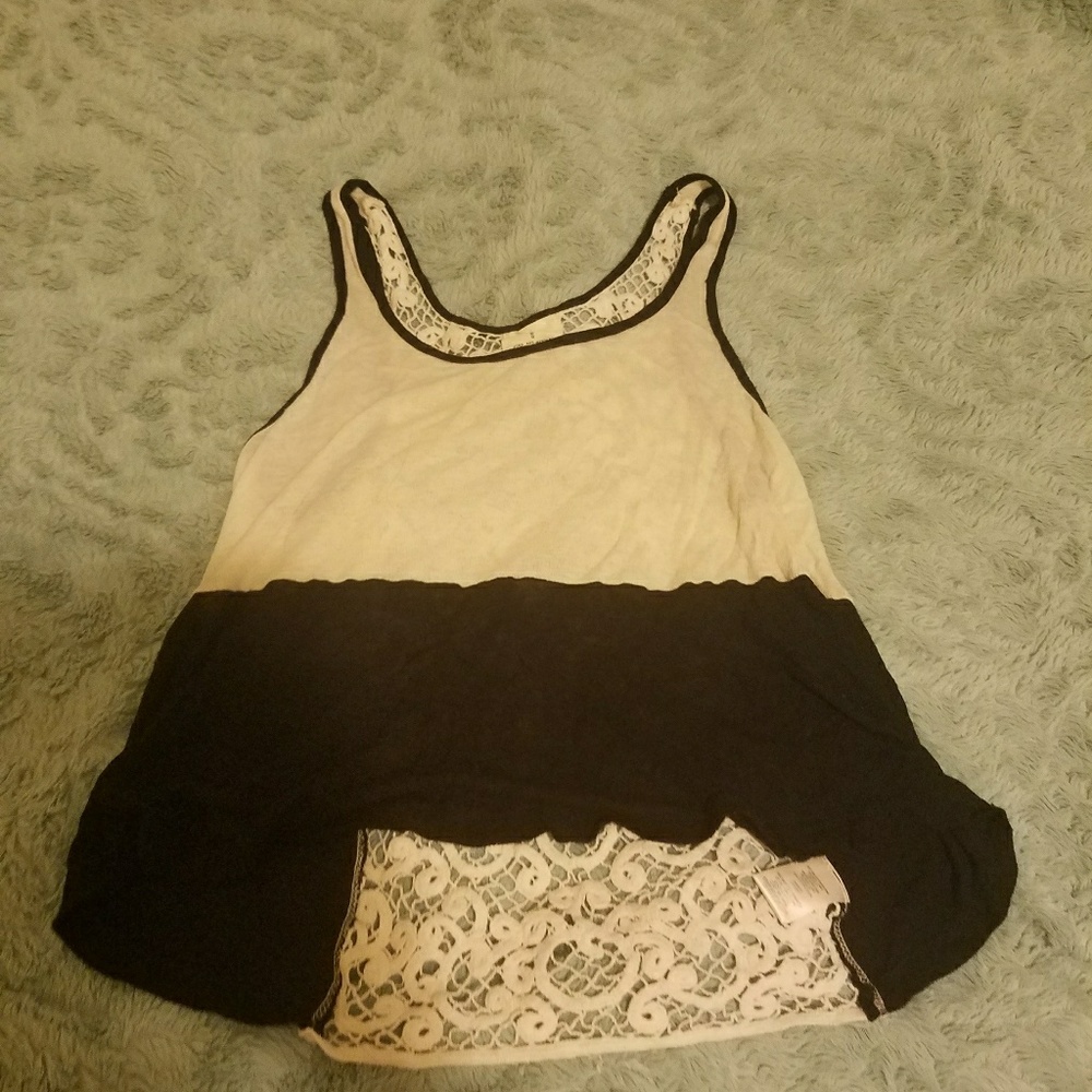 Black and white crop top