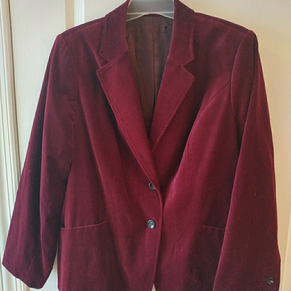 Woman's Velvet Blazer