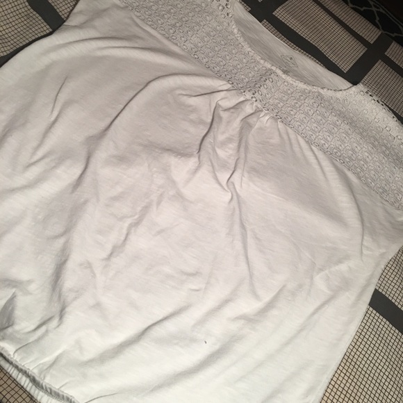 Crochet paneled blouse - Picture 4 of 4