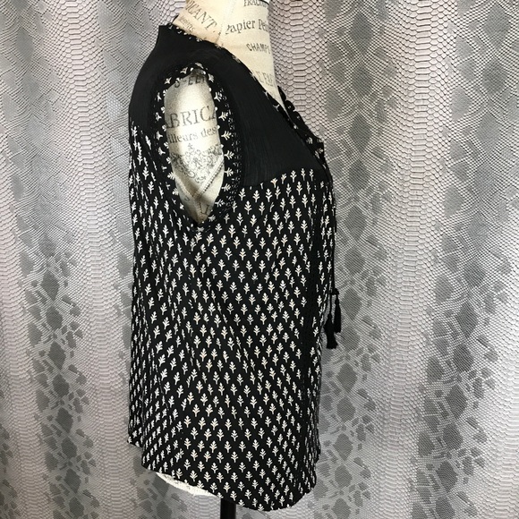 Lucky brand tribal floral short sleeve top - Picture 3 of 5