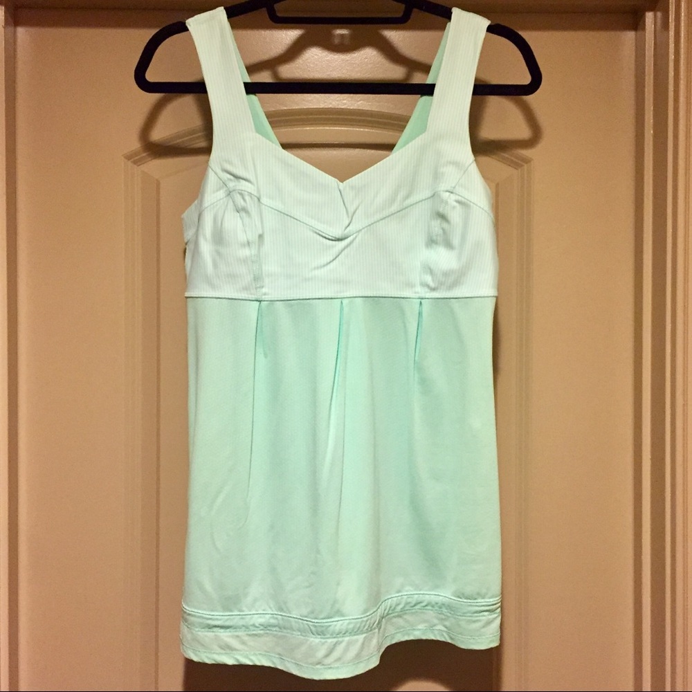 Lululemon Mint Green Top