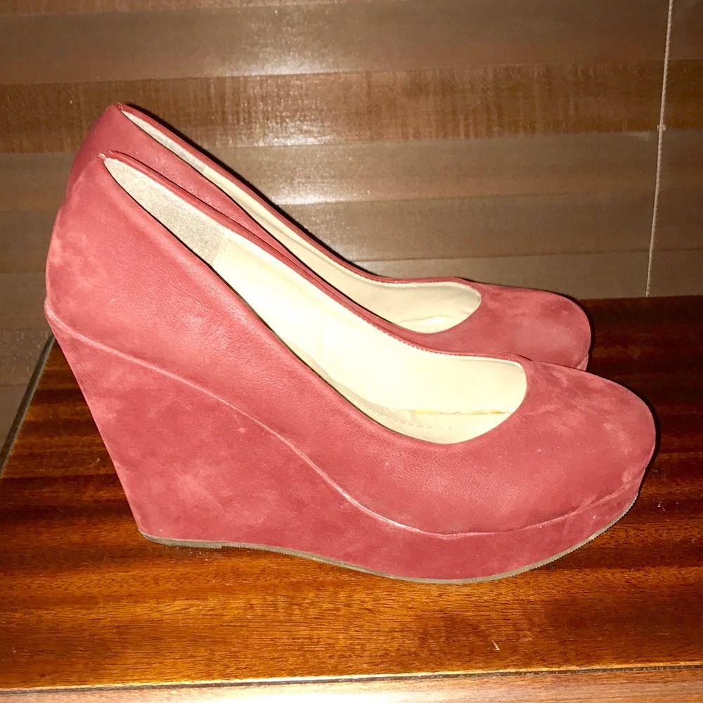 Red Faux Suede Wedges - Picture 2 of 8