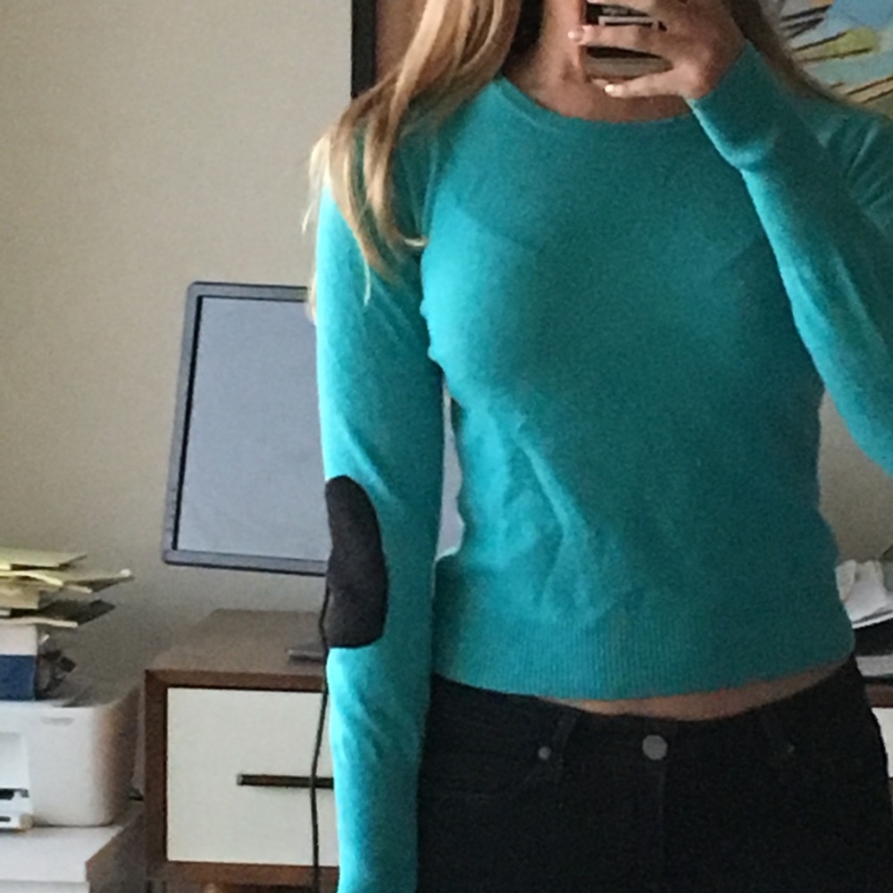 Adorable turquoise cashmere sweater