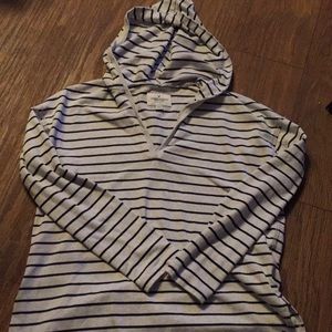 Hooded AEO pullover
