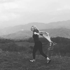 Meet your Posher, Molly