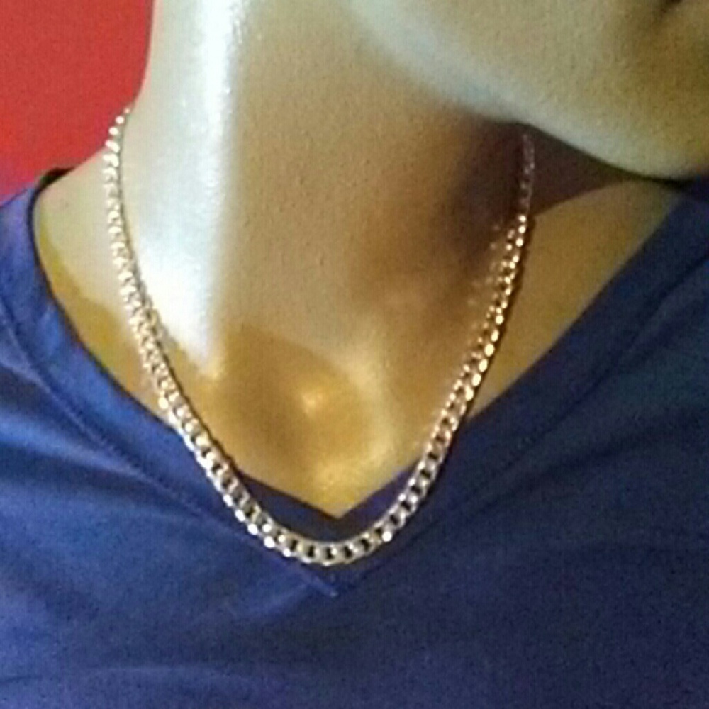 New never been worn Sterling Silver Chain