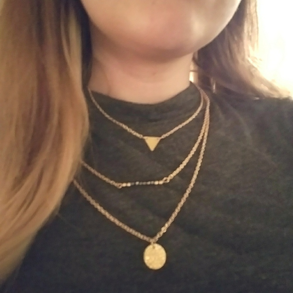 Layered beaded pendant necklace