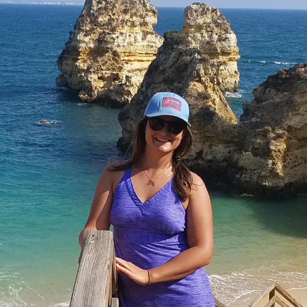 Meet your Posher, Adrienne