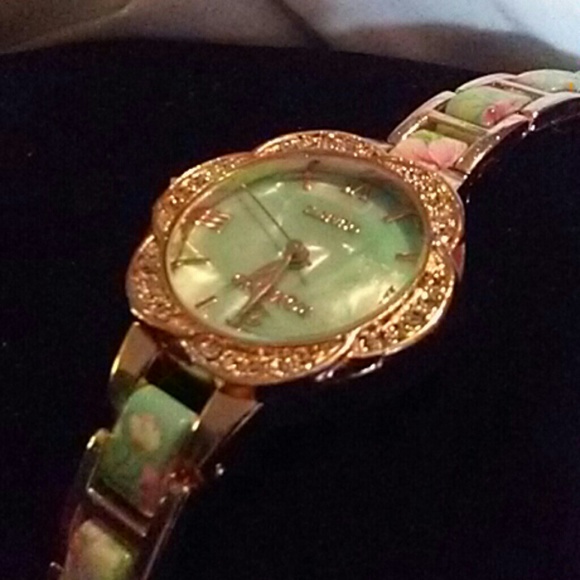 Watch - Picture 2 of 2