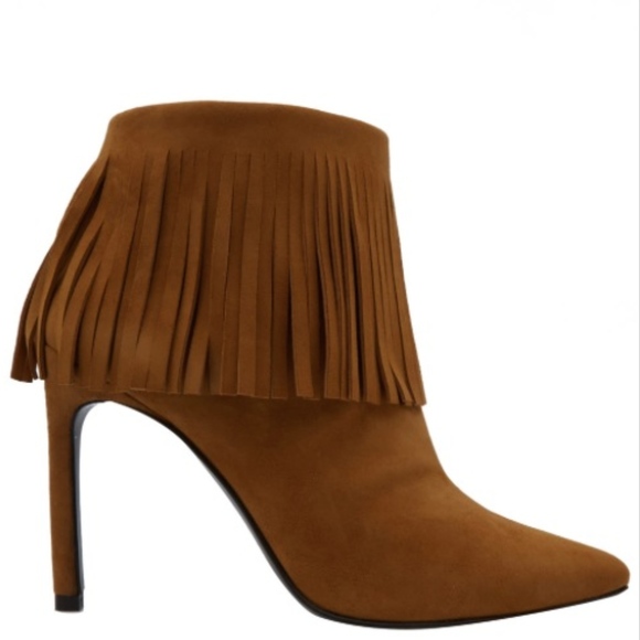 stuart weitzman fringe boots