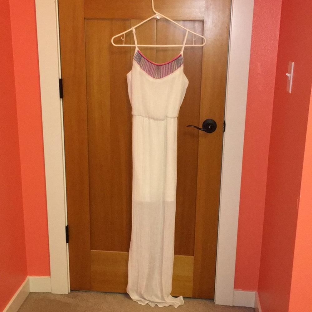 White maxi dress