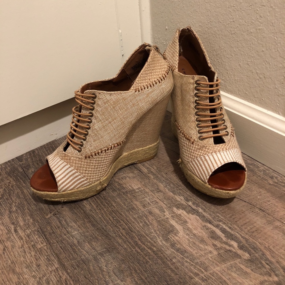 White and tan size 8.5 wedges