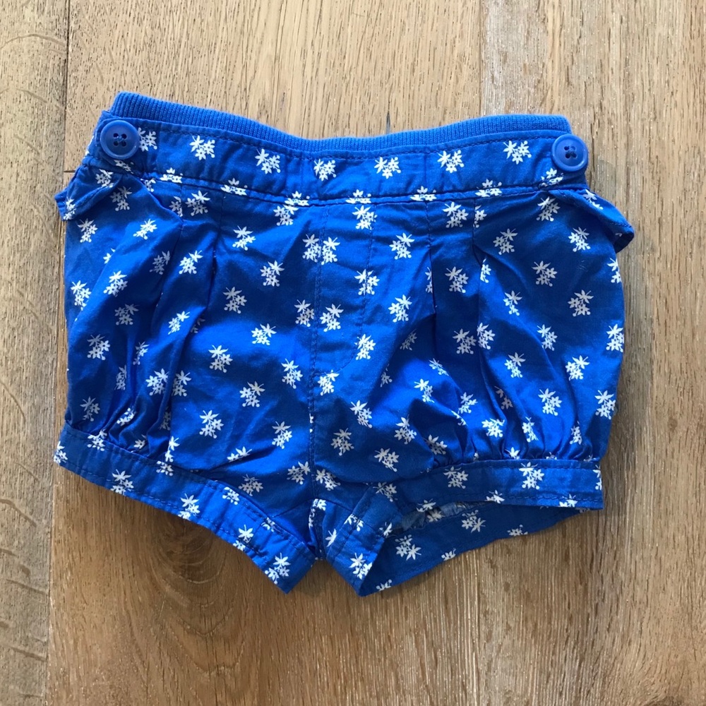 🦊 Baby Gap Ruffle Bubble Shorts