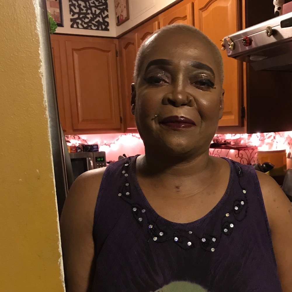 Meet your Posher, Pamela