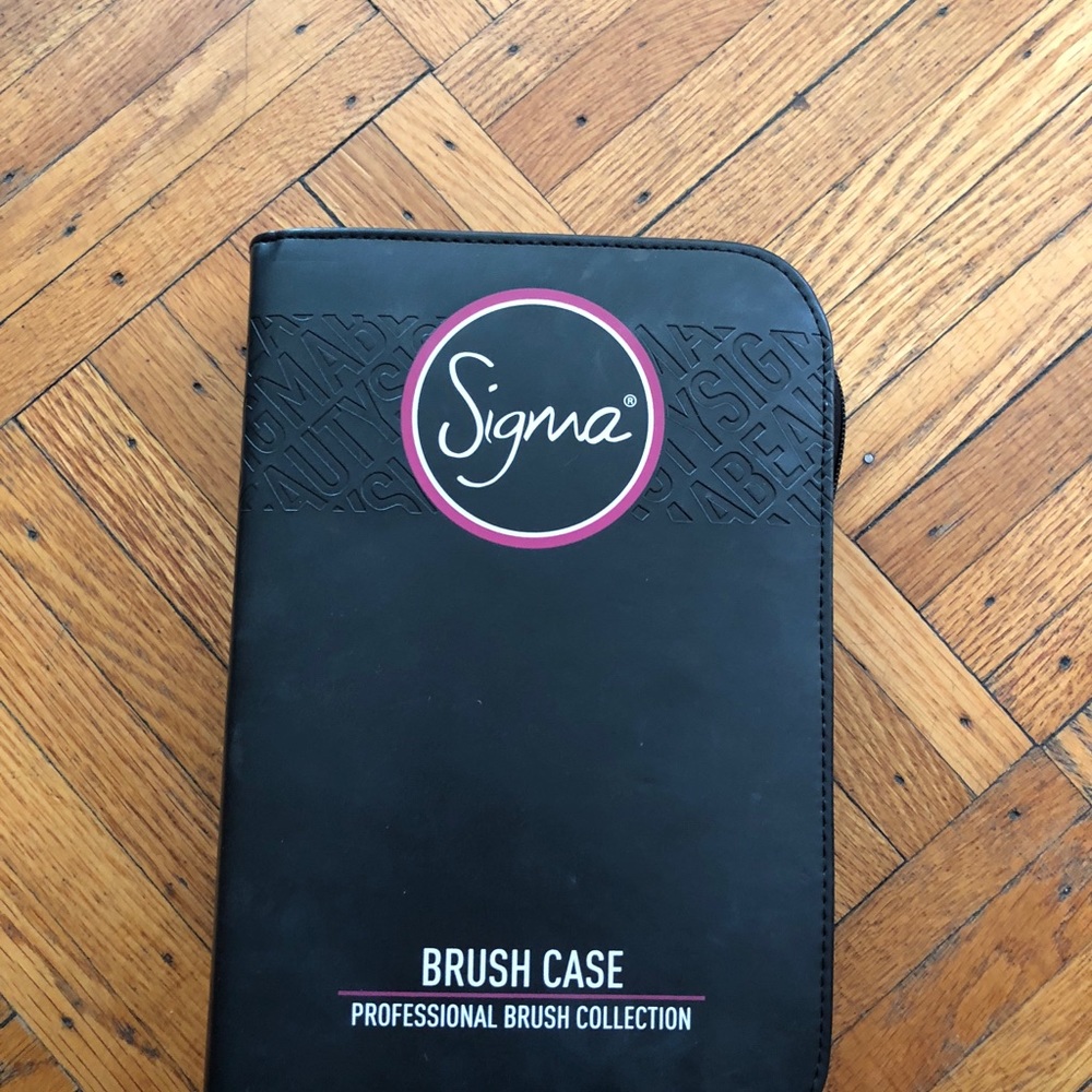 Makeup Brush Book, Bag, Belt
