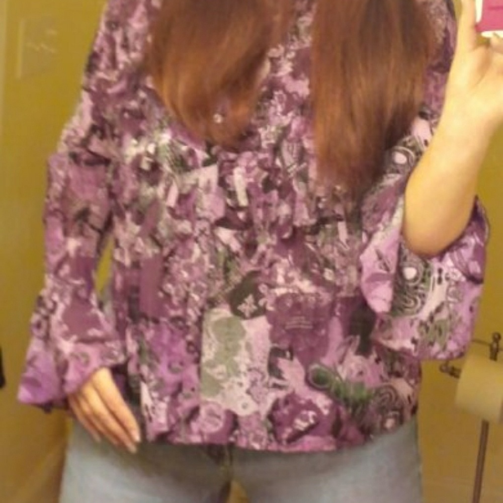 Women's Blouse - Picture 5 of 6