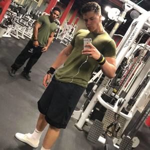 Meet your Posher, Logan