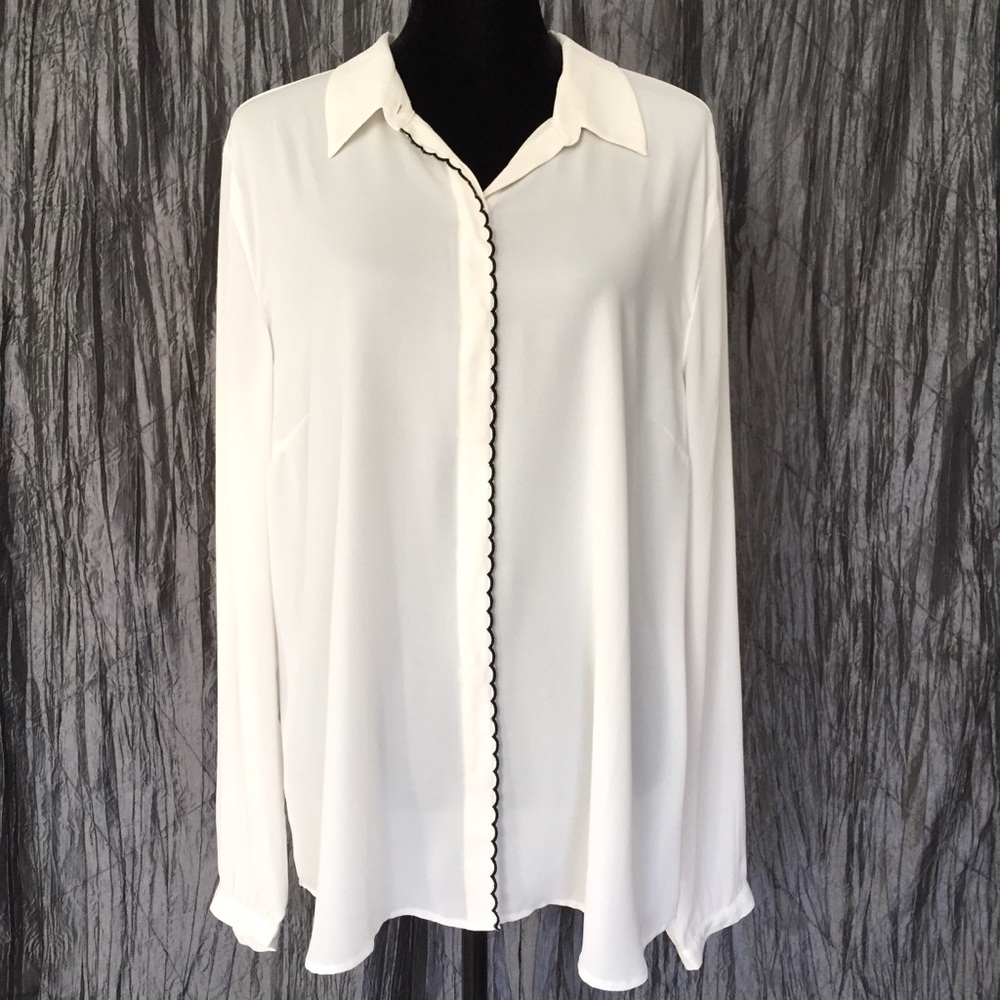 NWT LOFT Ivory Blouse with Black Scallop Trim