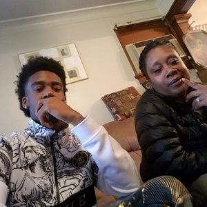 Meet your Posher, Shelly