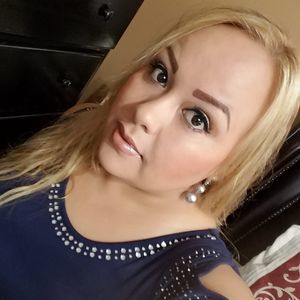 Meet your Posher, Lina