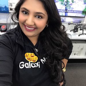 Meet your Posher, Sufia