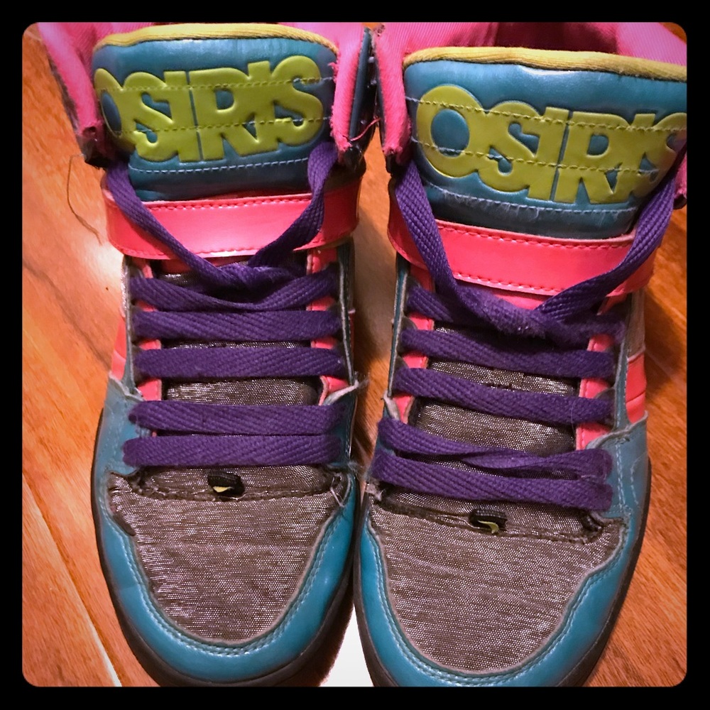 Cute Colorful hi tops Sz 8.5